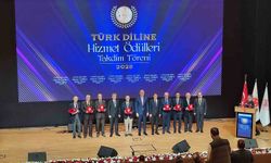 Bakan Ersoy: 'Dil bir milletin sadece iletişim aracı değil hafızası, vicdanı ve yüreğidir'