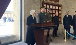 Bakan Göktaş'tan Anıtkabir'e ziyaret