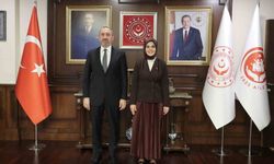 Bakan Göktaş, Cumhurbaşkanlığı Siber Güvenlik Başkanı Önal ile bir araya geldi