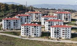 Bakan Kurum'dan Yalova sosyal konut paylaşımı: 'Türkiye'yi ev sahibi yapıyoruz'