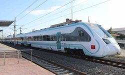 Bakan Uraloğlu: '2025 yılında farklı türlerde toplam 801 vagonun üretimini tamamlayarak yeni bir rekora imza attık'