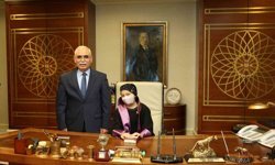 AYM Başkanı Özkaya, lösemi tedavisi gören çocukları misafir etti