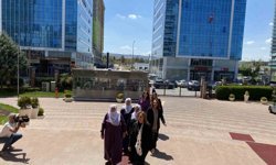 Dem Parti Sözcüsü Doğan'dan CHP'ye anneler günü ziyareti