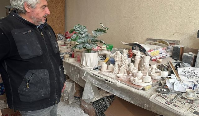 36 Yıllık tutku: Alçıdan biblo sanatını yaşatıyor
