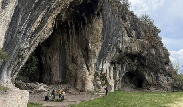 Akdeniz Üniversitesi'nden bilim dünyasına ışık