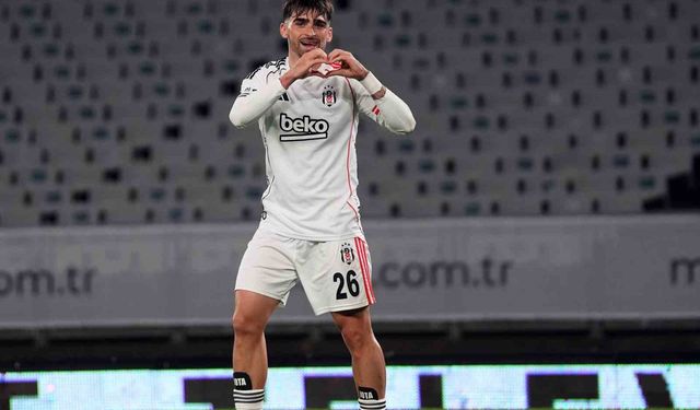 Jota Silva ilk kez 11'de başladığı maçta golünü attı