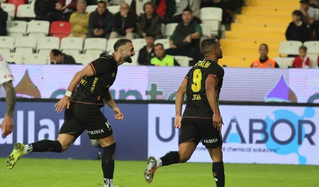 Trendyol Süper Lig: Antalyaspor: 1 - Göztepe: 2 (Maç sonucu)