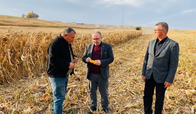 AK Parti Polatlı İlçe Başkanlığı'nın Tarlada İzi Var