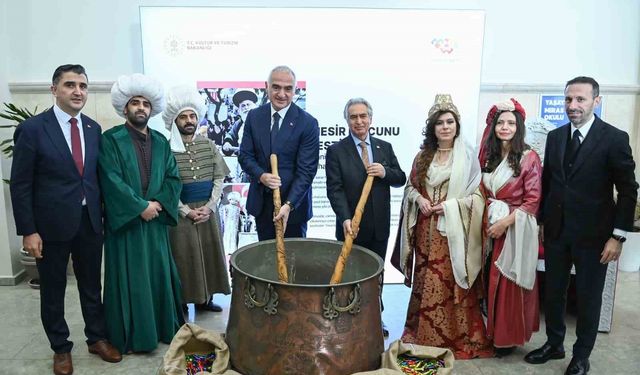 Ankara'da 'Yaşayan Miras Okulu' açıldı, Bakan Ersoy bu okulun yaygınlaştırılacağını duyurdu