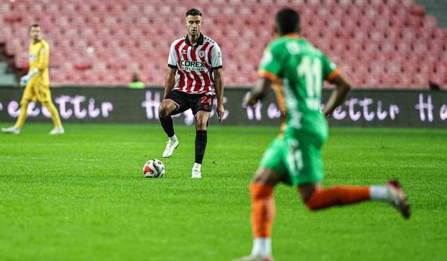 Trendyol Süper Lig: Samsunspor: 1 - Alanyaspor: 0 (İlk yarı)