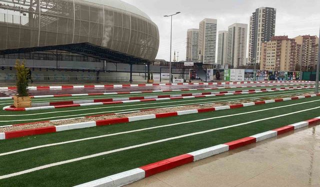 Serhat Aydın: 'Türkiye'de ilk defa 5 branşın aynı anda yapılabileceği tesisi sporcularımıza kazandırdık'