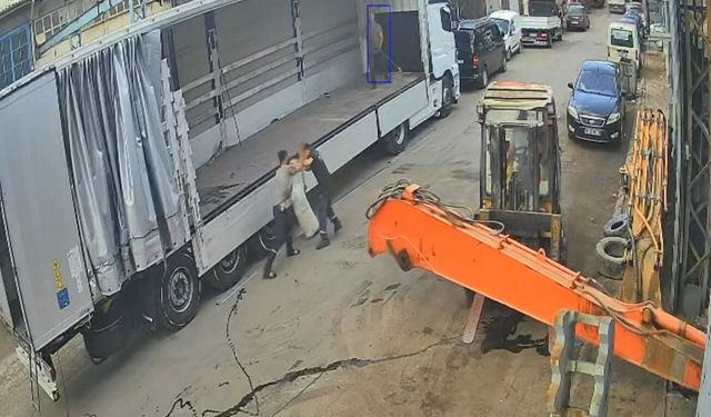 Ayağından vince asılan zihinsel engelli vatandaşın aynı iş yerinde daha önce de darp edildiği ortaya çıktı