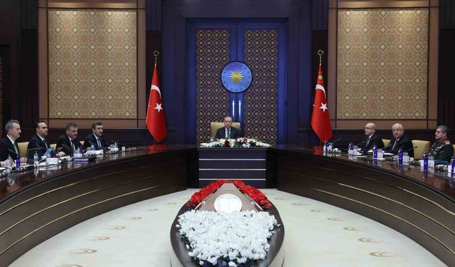 Cumhurbaşkanı Erdoğan başkanlığındaki Savunma Sanayii İcra Komitesi Toplantısı başladı.