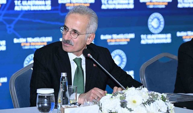 Bakan Uraloğlu: '800 tane geminin hala Hürmüz Boğazı'nda olduğunu söyleyebilirim'