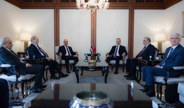 Dışişleri Bakanı Fidan, Filistin Devlet Başkan Yardımcısı Şeyh ile görüştü