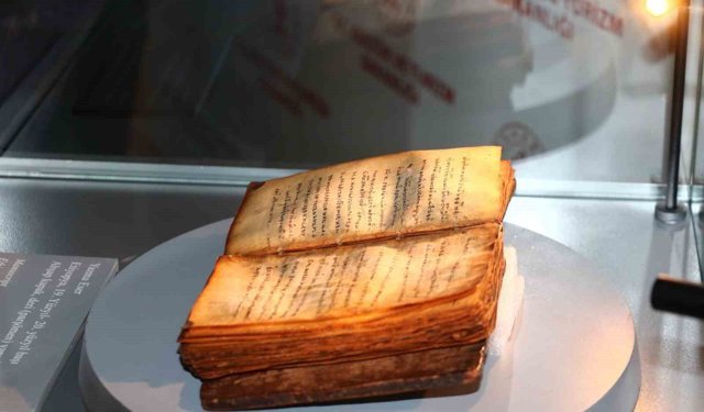 Amharca dilinde kaleme alınmış tarihi eser Etiyopya'ya iade edildi