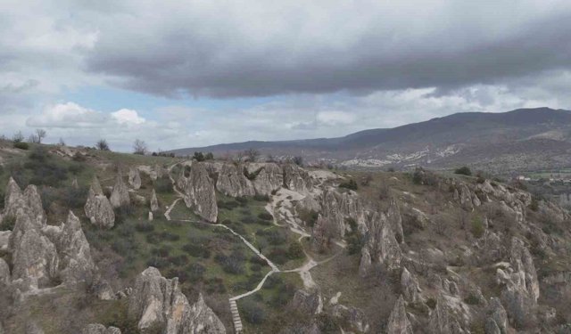 Ankara'da Kapadokya'yı andıran doğa harikası: Abacı Peribacaları