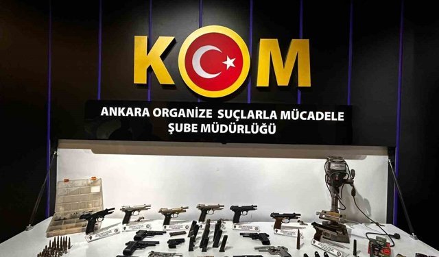 Ankara'da silah kaçaklığı operasyonunda gözaltına alınan 8 şüpheliden 4'ü tutuklandı