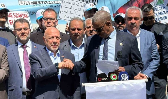 HAK-İŞ'ten Sudan ile dayanışma eylemi