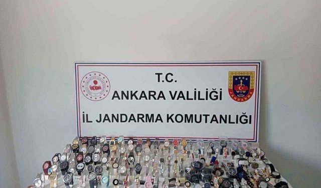 Kaçak saat operasyonunda 3,2 milyon liralık ürün ele geçirildi