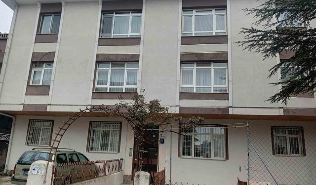 Tartıştığı kız arkadaşını öldürüp intihar etti