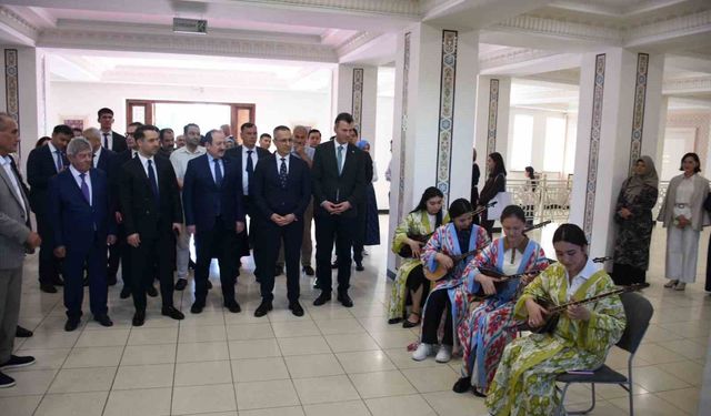 Taşkent'te Yunus Emre Enstitüsü Türk Kültür Merkezi açıldı