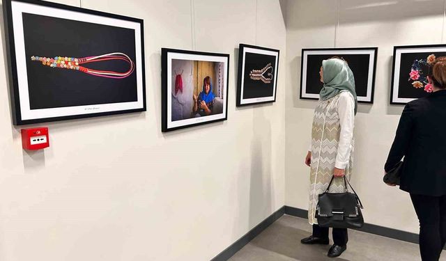 Ankara'da 'Kalbin Emeği' sergisi sanatseverlerle buluştu