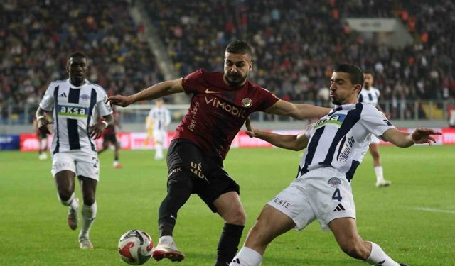 Trendyol Süper Lig: Gençlerbirliği: 2 - Kasımpaşa: 2 (ilk yarı)