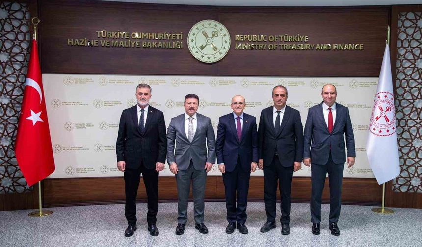 Hazine ve Maliye Bakanı Şimşek, TŞOF Genel Başkanı Yiğiner'i kabul etti