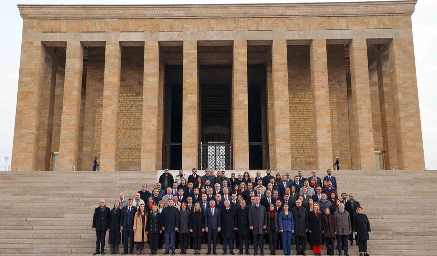 Özel: 'Kurultayımızda yenilenen parti programımız, güncellenen tüzüğümüz ve yeni kadrolarımızla birlik ve beraberlik içinde geleceğe yürüyoruz'