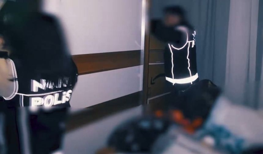 Bakan Yerlikaya: 'Eş zamanlı olarak düzenlenen operasyonlarda 7 şüpheliyi yakaladık'