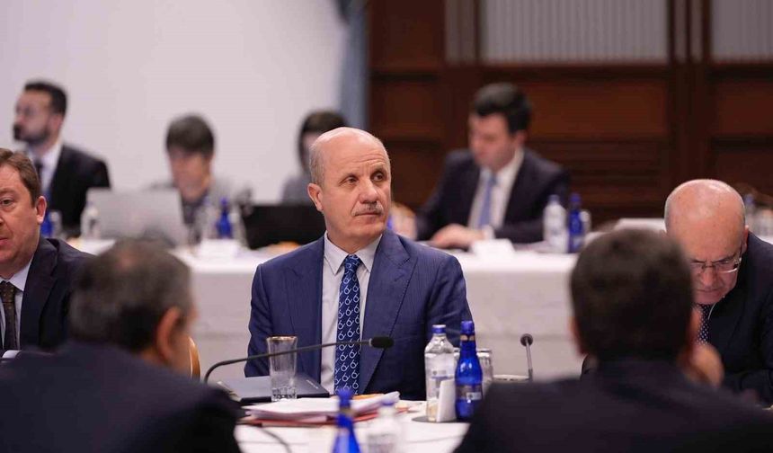 YÖK Başkanı Özvar: 'Türk yükseköğretimi olarak üzerimize düşen sorumluluğu yerine getirmeye devam edeceğiz'