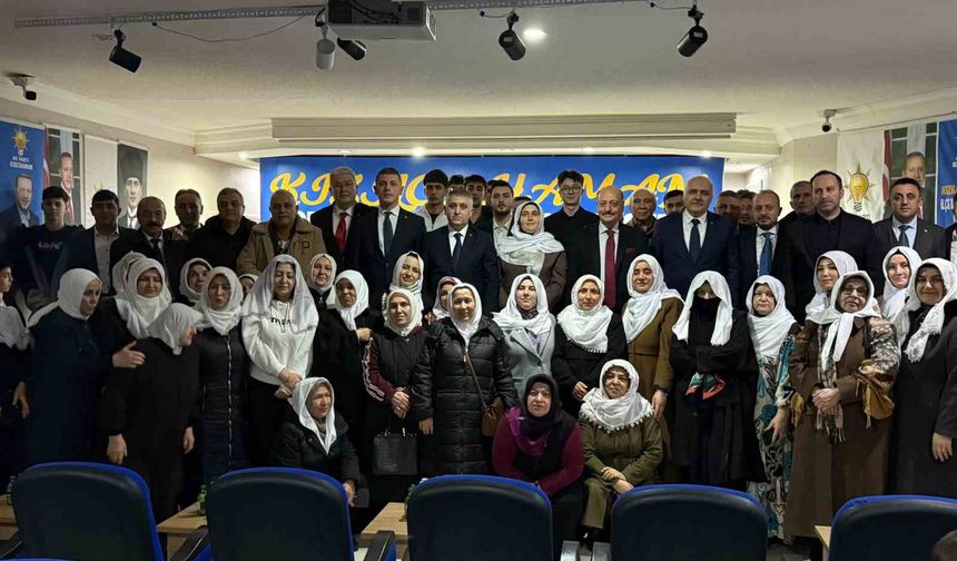 AK Parti Kızılcahamam Danışma Meclisi'nde Mihalgazi Belediye Başkanı Güneş'e destek