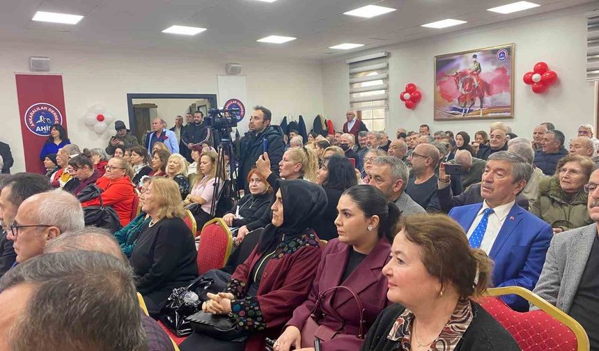 Ankaralılar Türk sanat müziği konserinde bir araya geldi