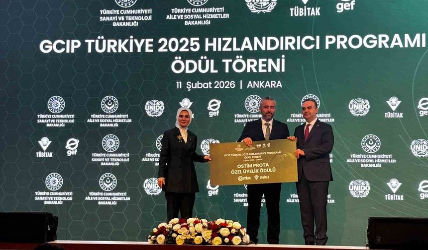 Bakan Göktaş: 'Oyunları kapatmak, toptan yasaklamak gibi bir gündemimiz yok'