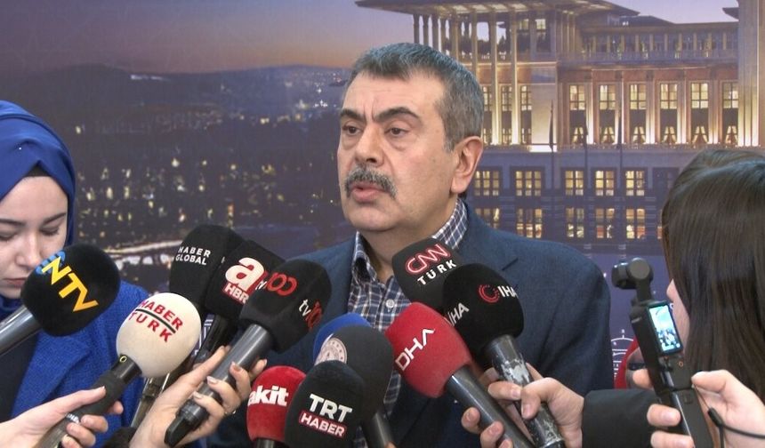 Bakan Tekin: 'Ben Özgür Özel kadar midesi geniş bir adam değilim'
