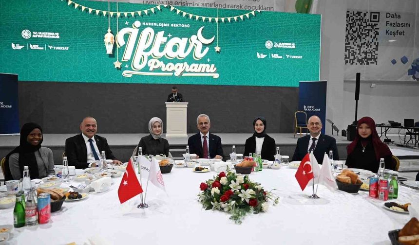 15 Yaşından Küçükler Sosyal Medya Hesaplarına Veda Edecek