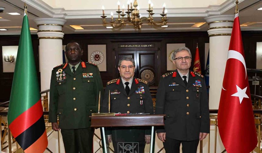 Genelkurmay Başkanı Bayraktaroğlu, Zambiya Kara Kuvvetleri Komutanı Zyeele ile bir araya geldi