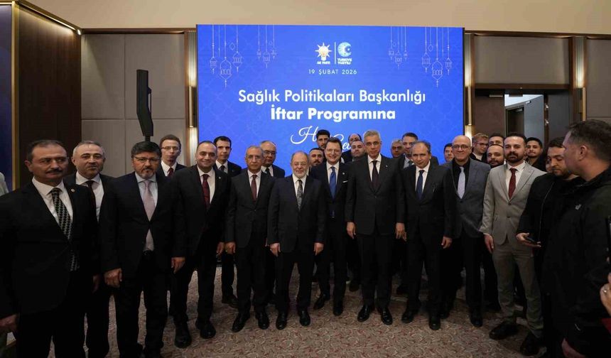 Sağlık çalışanları iftar sofrasında buluştu