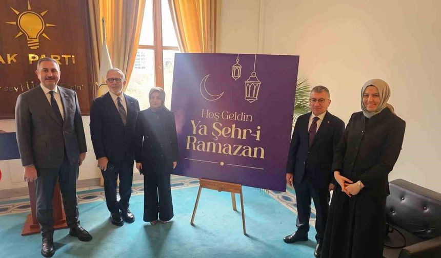TBMM AK Parti Grubu'nda 'Ramazan' süslemesi