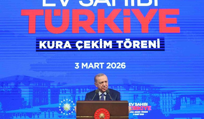 Cumhurbaşkanı Erdoğan: 'Elleri öpülesi öğretmenlerimize yönelik şiddetin hiçbir gerekçesi hiçbir mazereti olamaz'