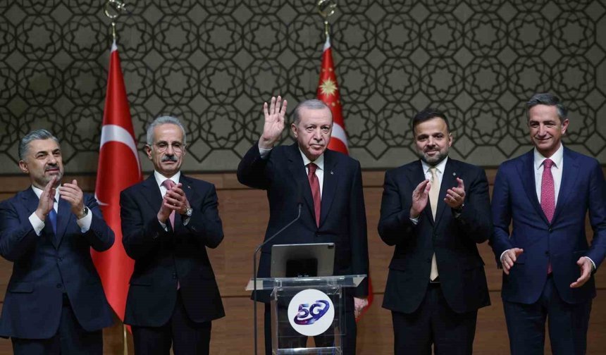 Cumhurbaşkanı Erdoğan'ın butona basmasıyla Türkiye'de 5G teknolojisine geçildi