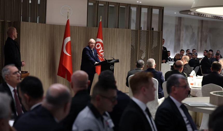 Millî Savunma Bakanı Güler, iftarda OYAK üst yönetimiyle bir araya geldi