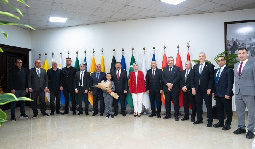 23 Nisan'da Gölbaşı Belediyesi koltuğu minik Yusuf'a emanet edildi