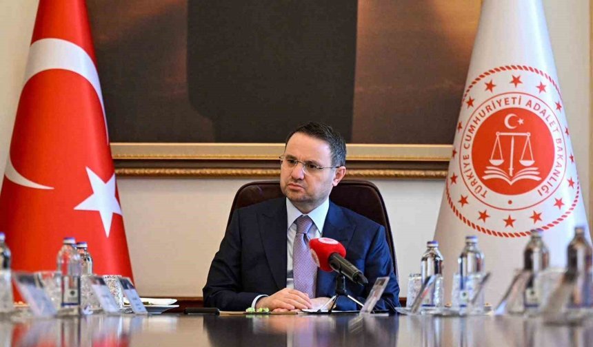 Adalet Bakanı Akın Gürlek Türk Hukuk Enstitüsü heyetini kabul etti