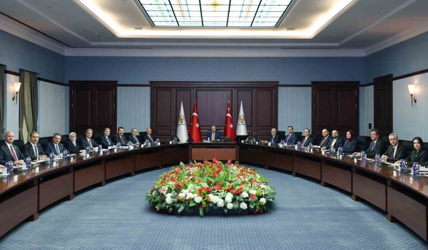 AK Parti MYK başladı