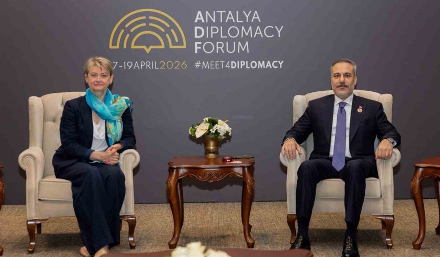 Bakan Fidan, Birleşik Krallık Dışişleri, İngiliz Milletler Topluluğu ve Kalkınma Bakanı Cooper ile görüştü