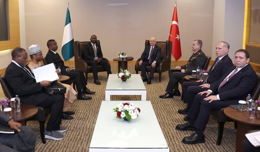 Bakan Güler, Nijerya Savunma Bakanı Musa ile görüştü