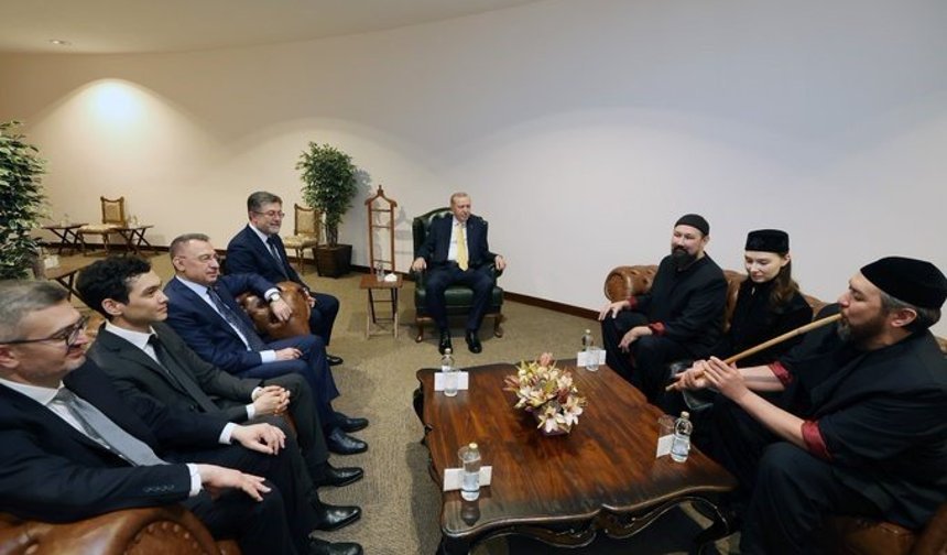 Cumhurbaşkanı Erdoğan, 'Ay Yola' müzik grubunu kabul etti