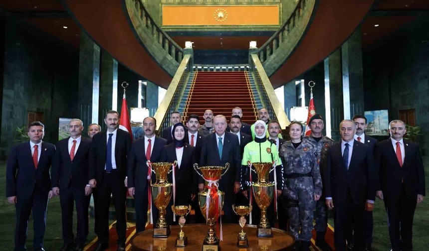 Cumhurbaşkanı Erdoğan Türk Polis Teşkilatı'nın 181. yılını kutladı